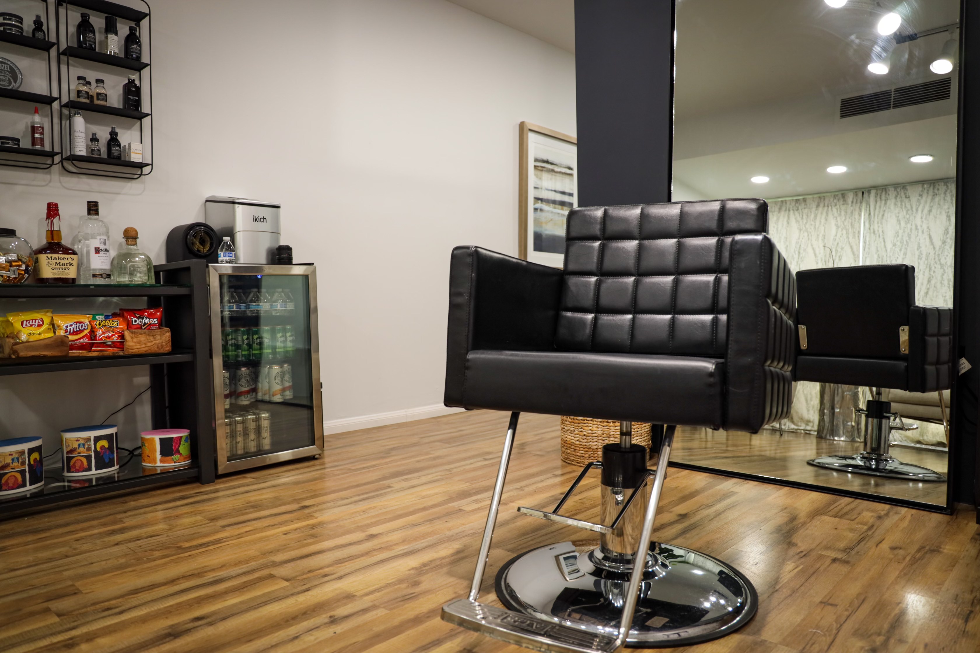 Salon：Savant Hair Replacement